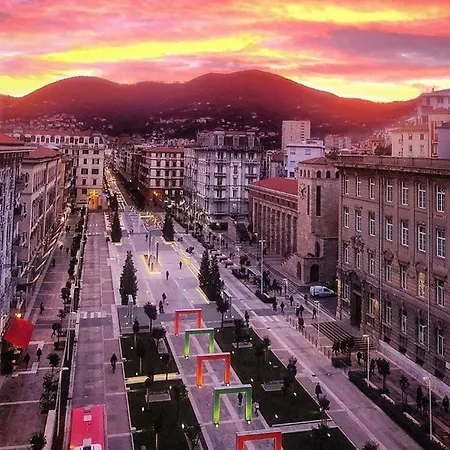 Number40laspezia Lejlighed